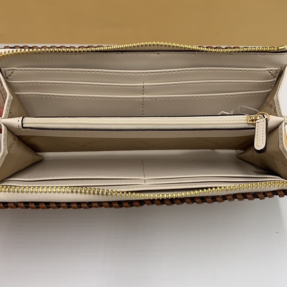 MICHAEL KORS JET SET TRAVEL LARGE THREE QUARTER ZIP WALLET LIGHT CREAM MULTI - Picture 5 of 16